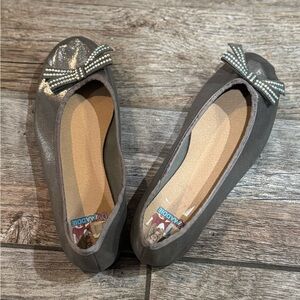 Metallic Flats​